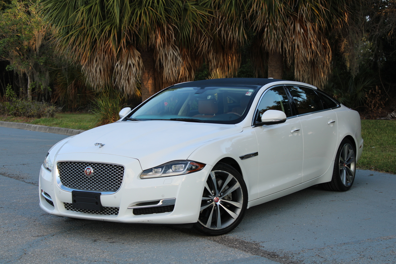 pre owned 2017 jaguar xj xjl portfolio 4 door sedan in sarasota jp8732 wilde jaguar sarasota pre owned 2017 jaguar xj xjl portfolio awd